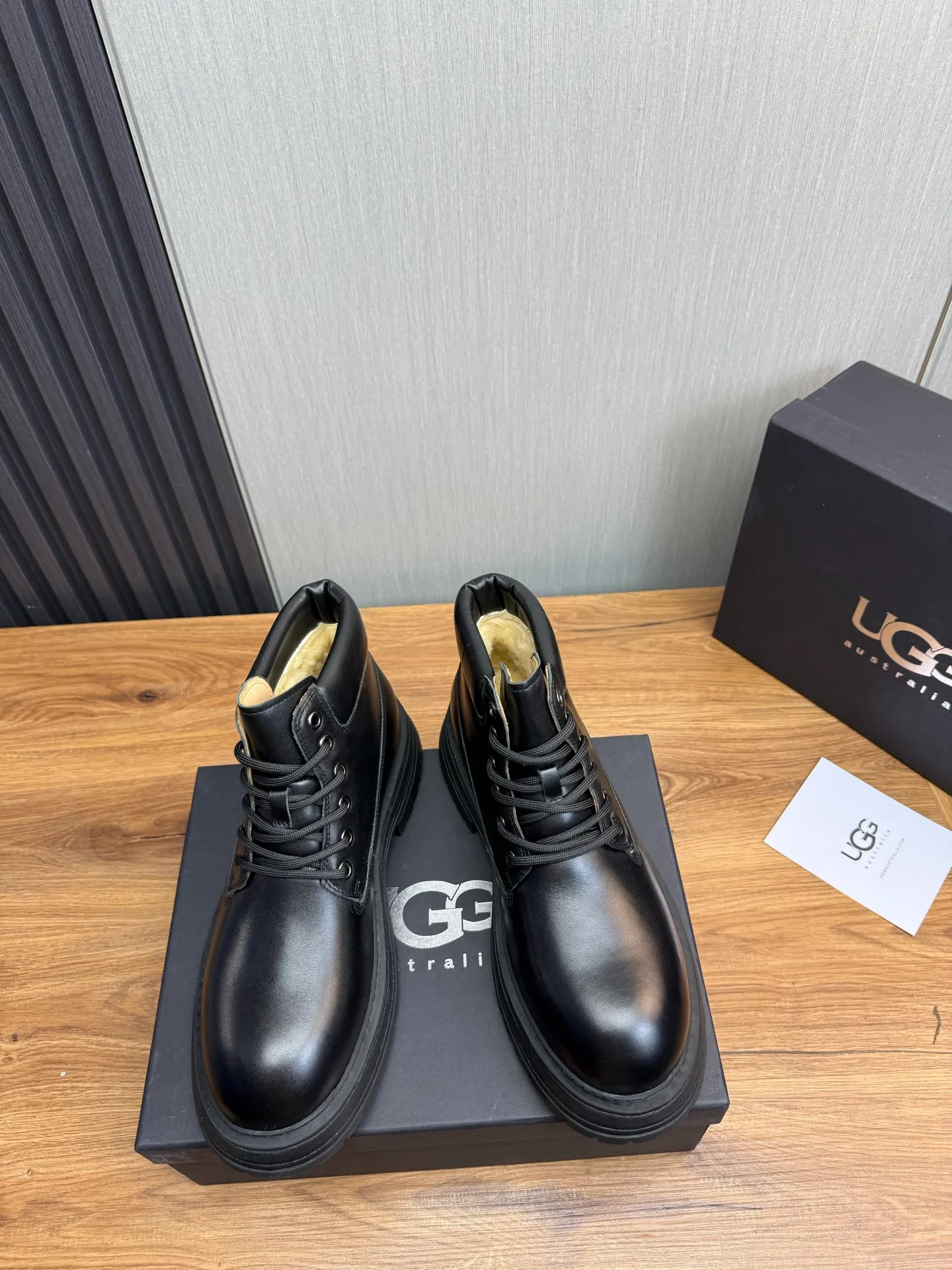 Factory price 680💰 [UGG] Men's hot winter warm boots🐑Simple and fashionable design, cowhide➕comfortable and warm wool lining. Soft and comfortable to wear, good warmth retention, and excellent foot feel. Regular size 38-45